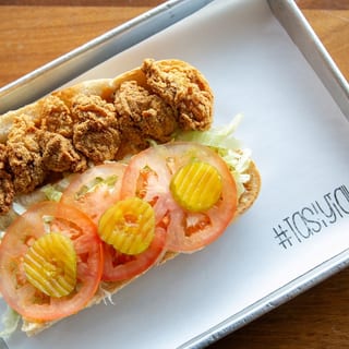 Reg Oyster Po Boy 8"