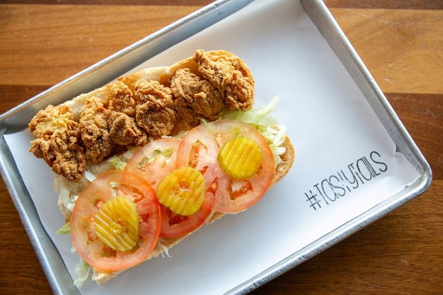 Reg Oyster Po Boy 8".