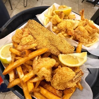 Fried Shrimp & Catfish Combo  Basket