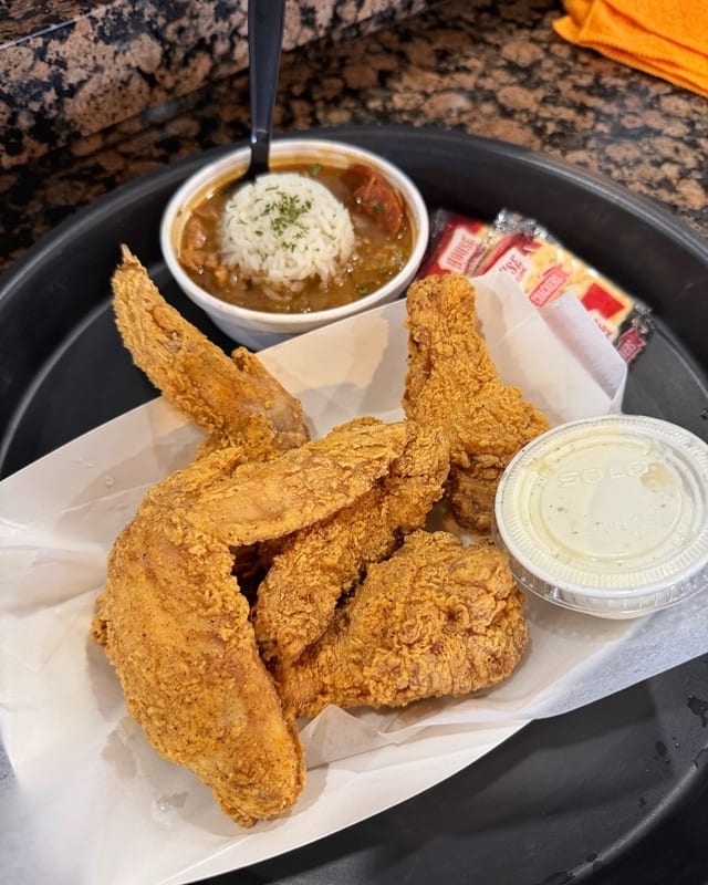 5 Cajun Dry Rub Wings.