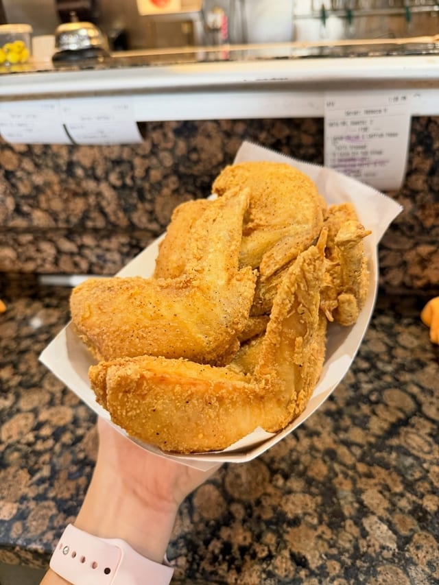 5 Fried Wings w/ Side.